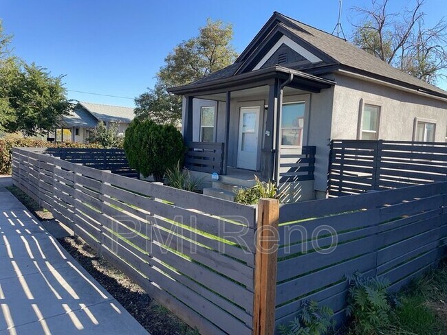 Building Photo - 656 Spokane St