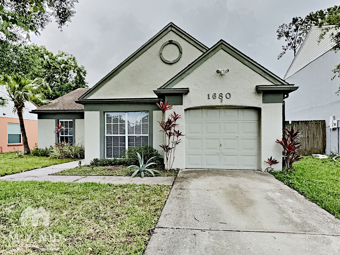 Foto principal - 1680 Palm Leaf Dr