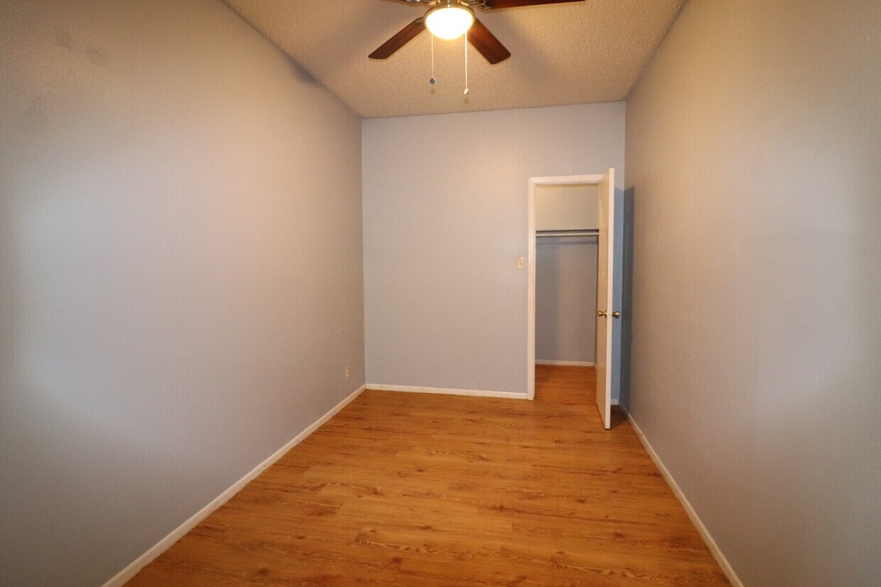 Building Photo - Darby Property Services