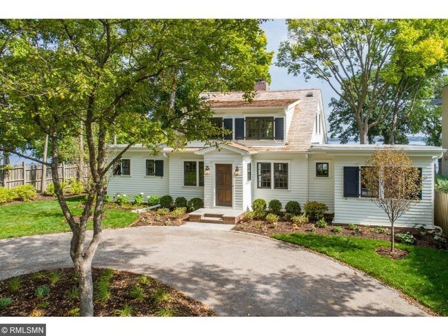Building Photo - 2092 Shadywood Rd