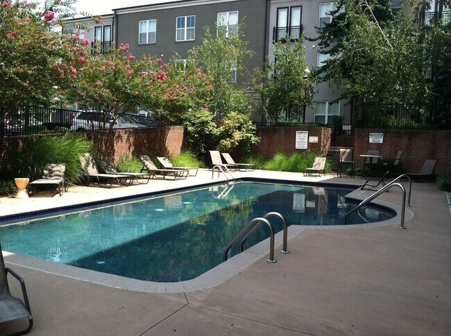 Foto del edificio - 710 Walker Square