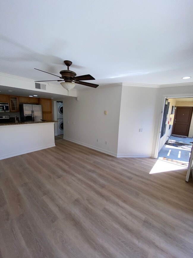 Building Photo - 1BD/1BA Condo - Downstairs Unit - Parking ...