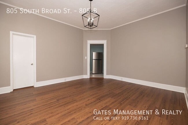 Foto del edificio - 805 S Broad St