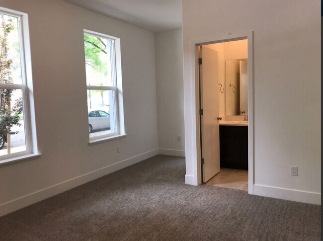 Foto del edificio - 413 10th St