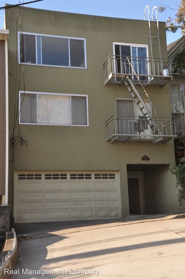 Building Photo - 4229 Cesar Chavez St