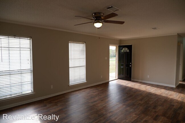 Foto del edificio - 3 br, 2 bath House - 21265 Averett Ln