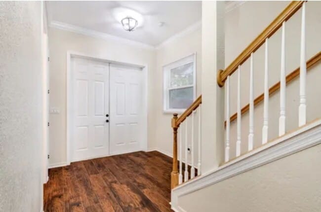 Building Photo - 3/2.5 Mediterranean Style Townhome