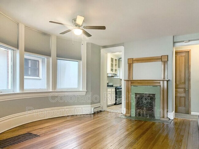 Foto del edificio - 1025 N Clarkson St