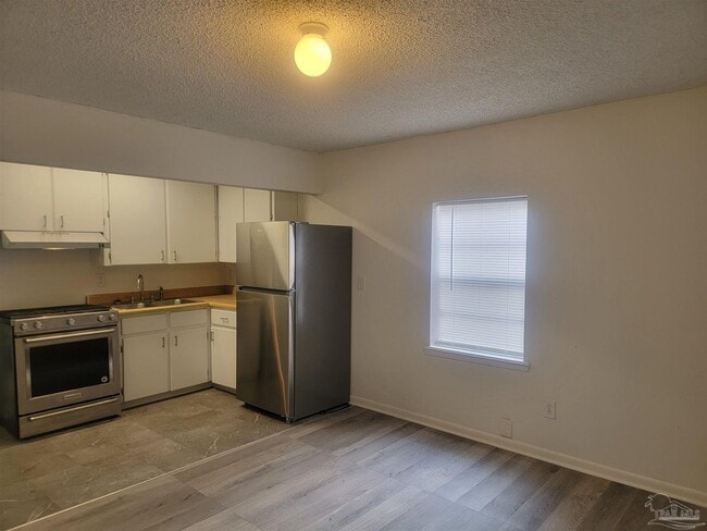 Building Photo - 711 W Gregory St