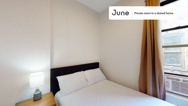 Foto del edificio - Room in Shared 3 bed/1 bath home