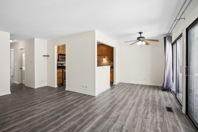 Foto del edificio - 402 Sandalwood Ln