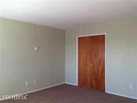 Foto del edificio - 2 br, 1 bath Apartment - 11742 Carmine St.