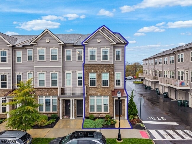 Building Photo - 105 Robeson St