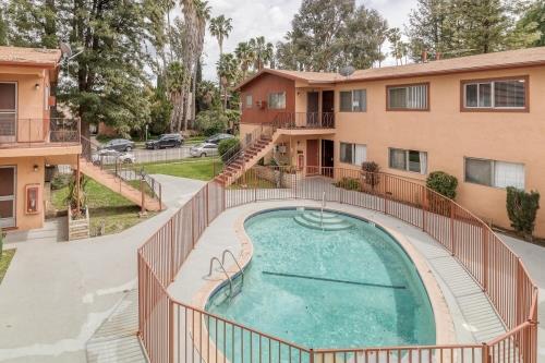 Foto principal - 6521 Shirley Ave