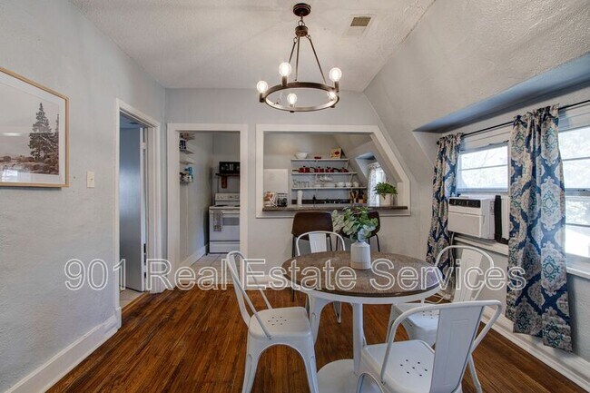 Building Photo - 1954 Manila Ave