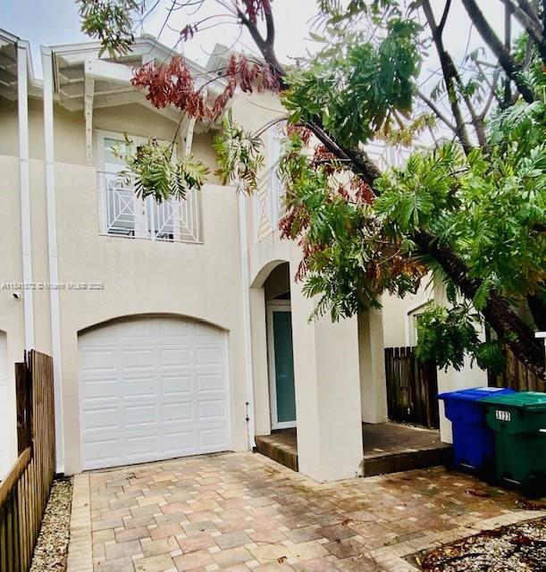 Building Photo - 3133 Hibiscus St