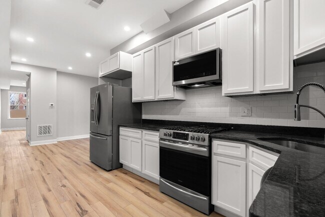 Foto del edificio - 226 N Collington Ave