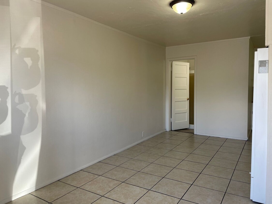 Primary Photo - Cute 1 Bedroom 1 Bath Apartment