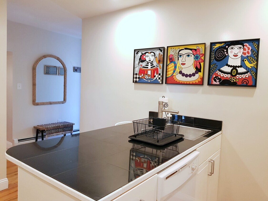 Foto principal - 675 Summit Ave
