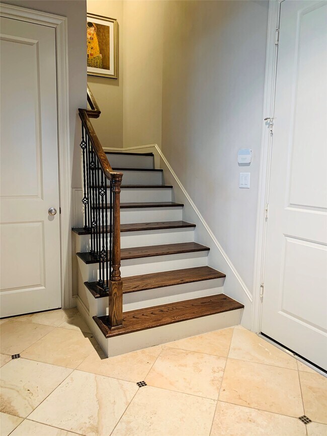 Foto del edificio - 5709 Arabelle Lake St