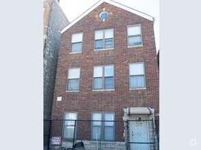 Building Photo - 2242 S Spaulding Ave