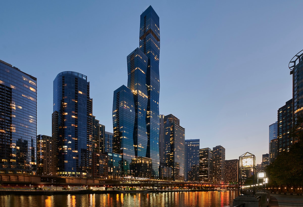 Photo - 363 E Wacker Dr (Chicago, IL)