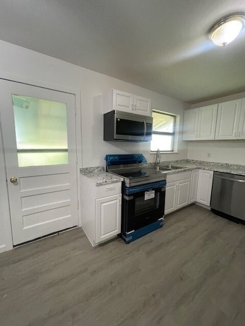 Building Photo - 12015 Galva Dr