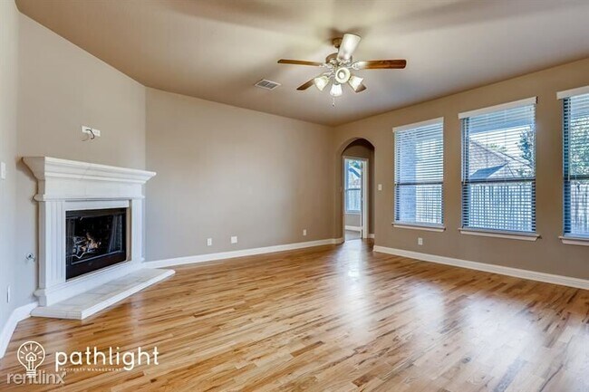Building Photo - 4 br, 4 bath House - 5301 Runnymede Ct