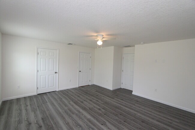 Building Photo - 256 Hoffer Ave NW