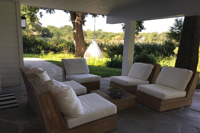 Building Photo - 51 Dumar Dr