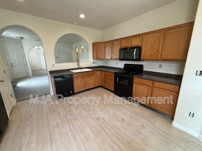 Building Photo - 212 Caleb Dr