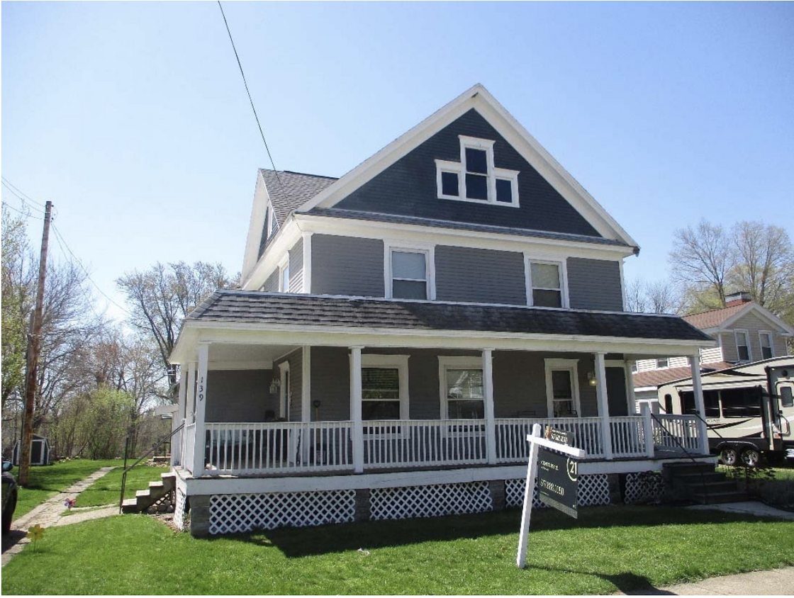 Primary Photo - 139 W Saint Joe St