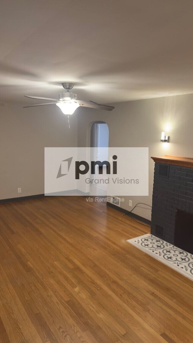 Foto del edificio - 1528 Division St
