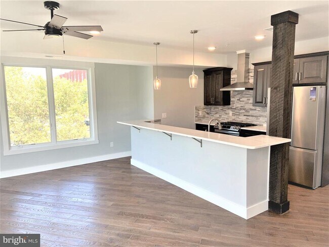 Foto del edificio - 1811 Ridge Ave