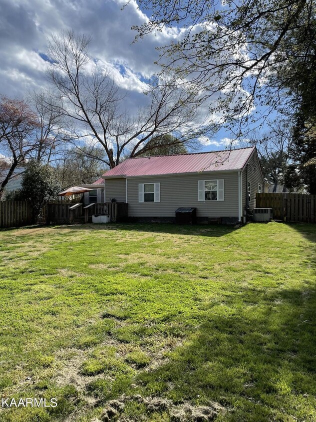 Primary Photo - 4604 Meadow Ct