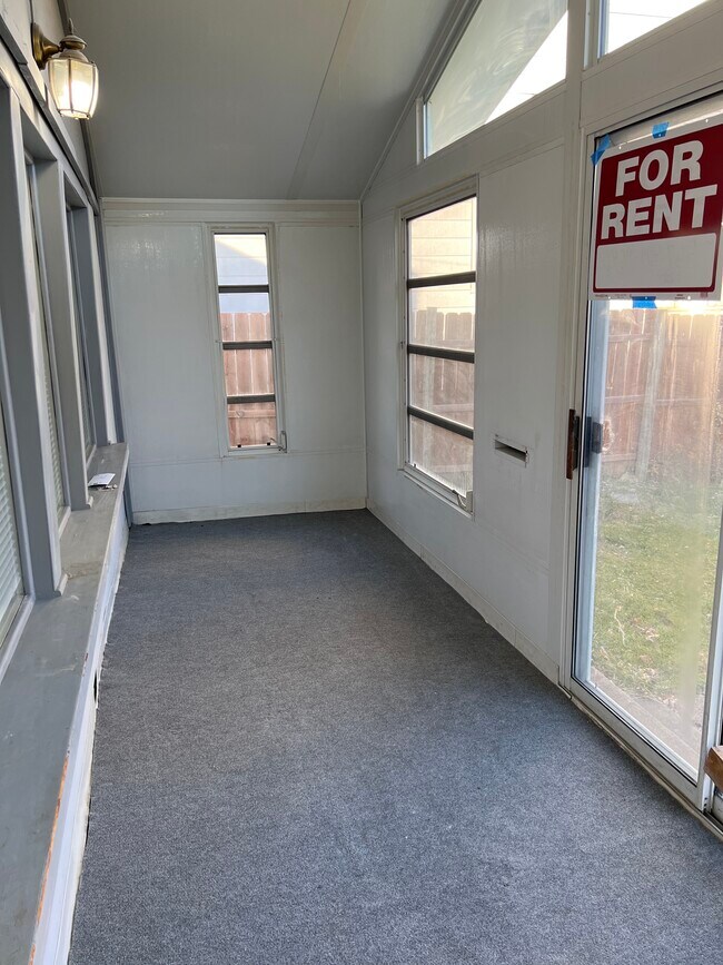 Building Photo - 4280 W 143rd St