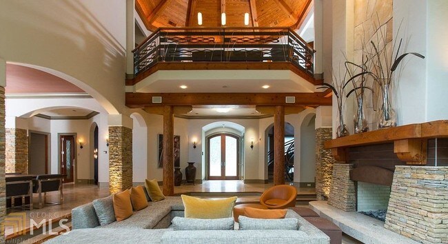 Foto del edificio - 7415 Breeze Bay Rd