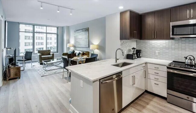 Foto del edificio - 4836 Rugby Ave