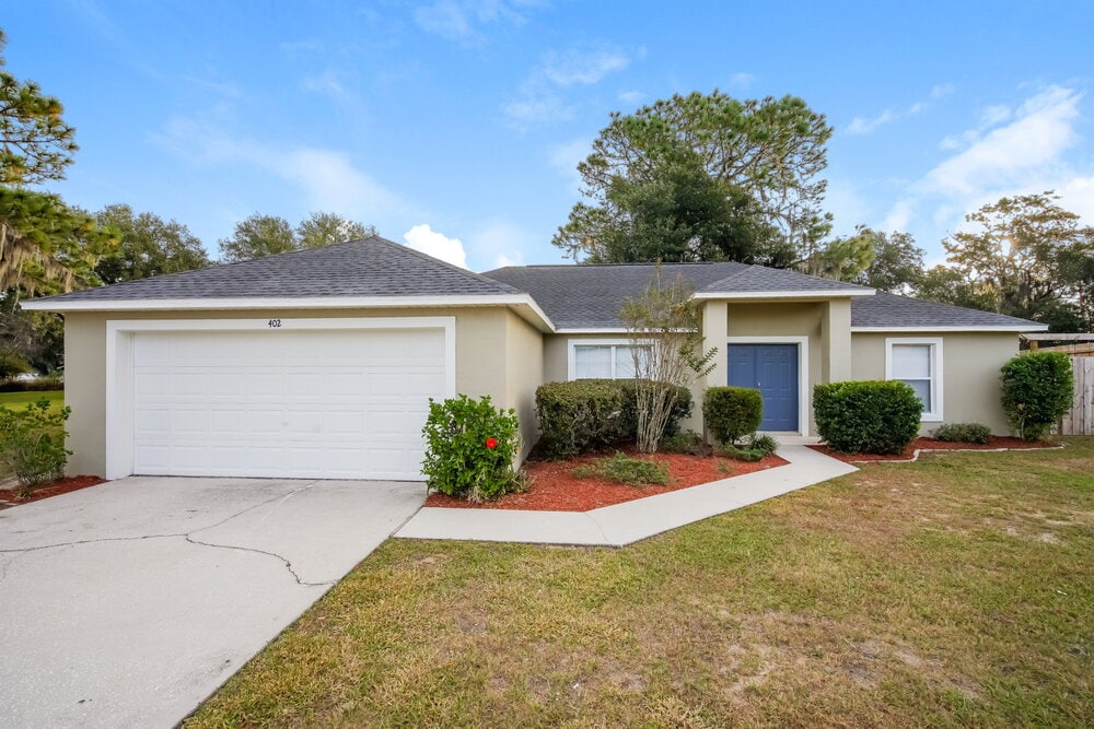 Primary Photo - 402 S Dixie Dr