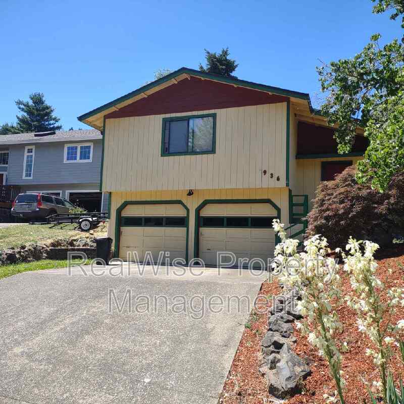 936 SE Sharon Ave, Roseburg, OR 97470 House Rental in Roseburg, OR