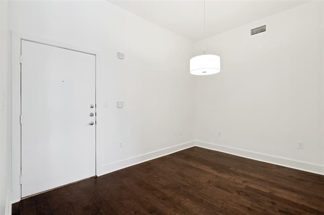 Foto del edificio - 4414 Cedar Springs Rd