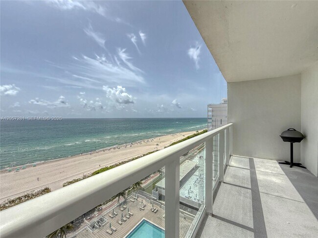 Building Photo - 5701 Collins Ave