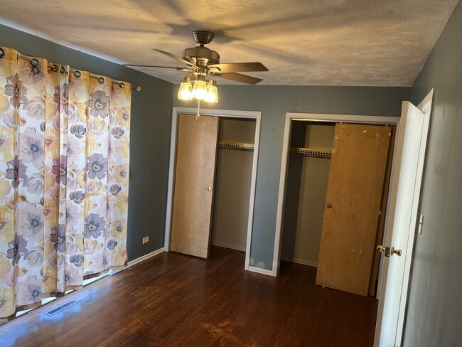 Building Photo - 82 W Michael Ln