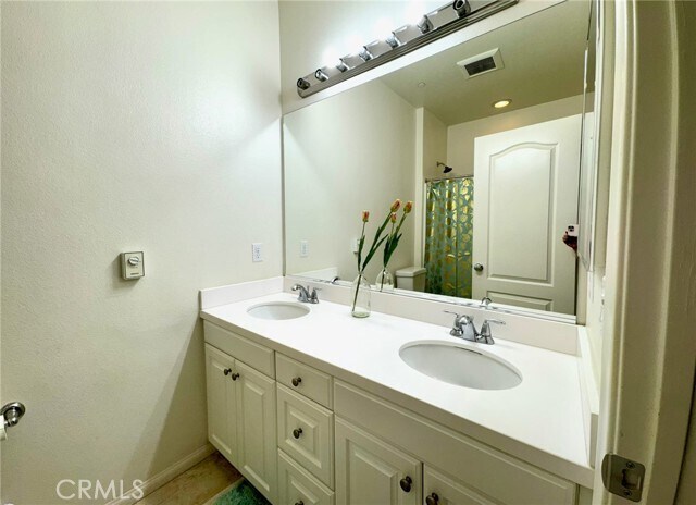 Foto del edificio - 856 East Mountain Way