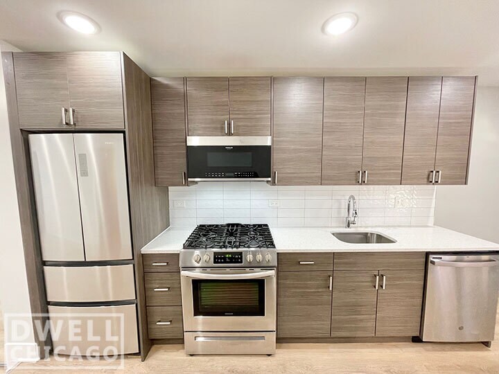 Foto principal - 2406 N Tripp Ave