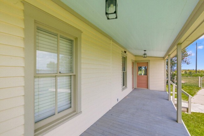 Foto del edificio - 14851 US Hwy 87