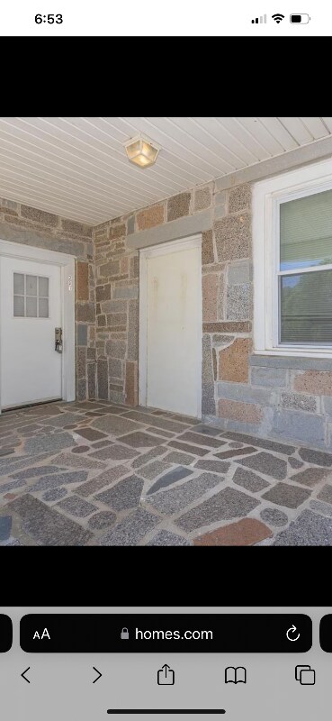 Building Photo - 301 Rice St