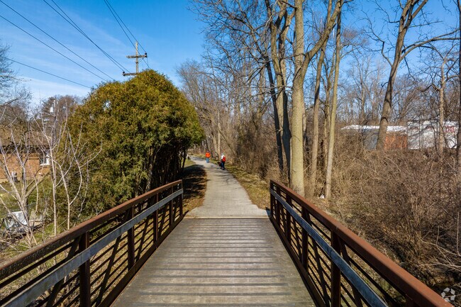 Follow the Fox River Trail in Dundee, IL to Little Creek Bridge, a historic mile marker trail.