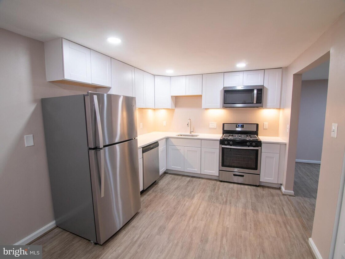 Foto principal - 3321 Huntley Sq Dr