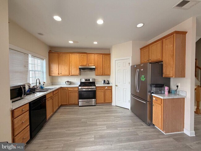 Building Photo - 25513 Oak Medley Terrace